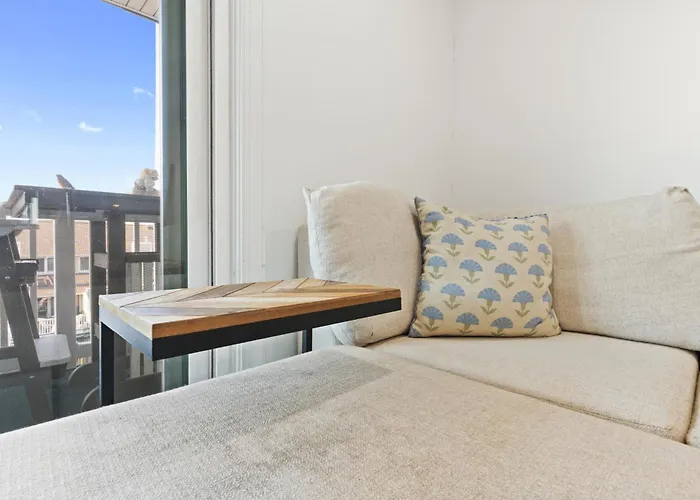 Canalfront 2br In Ocmd W Balcony & Bay Sunset Views Holiday home *