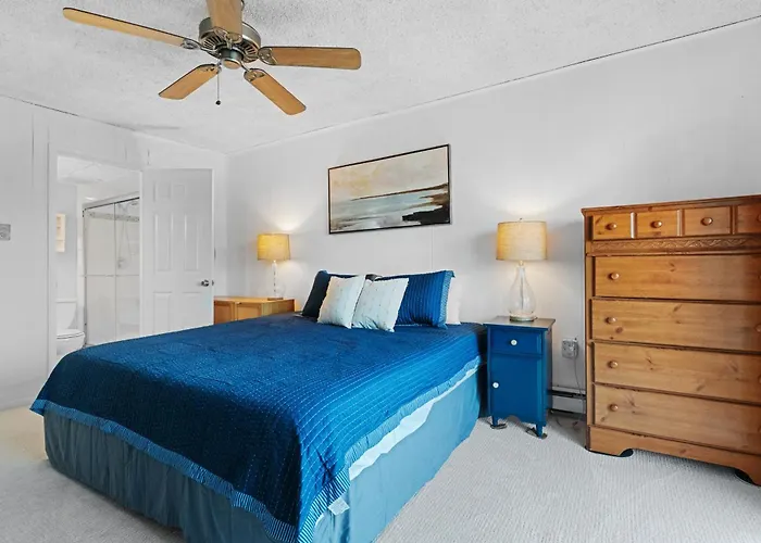 Holiday home Canalfront 2br In Ocmd W Balcony & Bay Sunset Views *