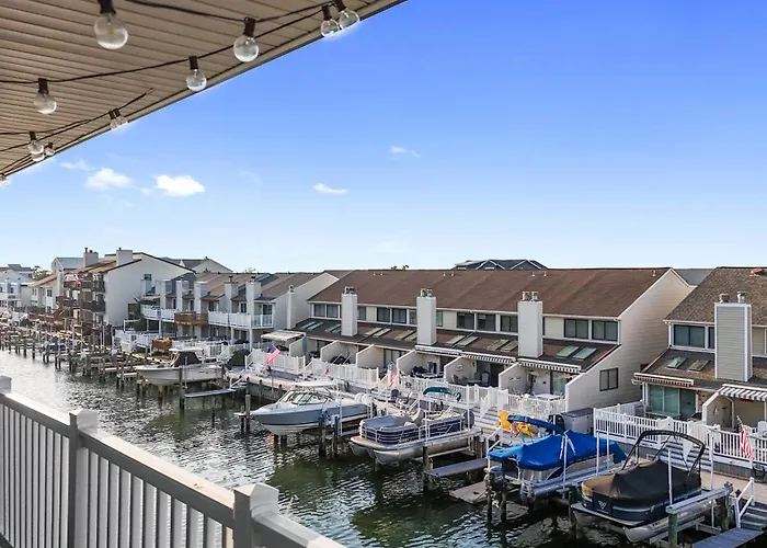 Canalfront 2br In Ocmd W Balcony & Bay Sunset Views Holiday home Ocean City